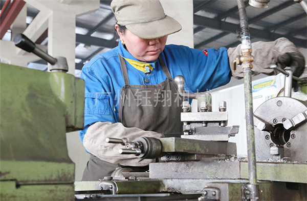 移動乳化機